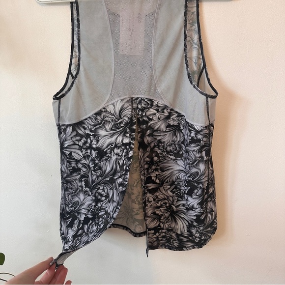 Lululemon Sculpt Tank Tie Back in Night Garden Ice Grey - Picture 8 of 8